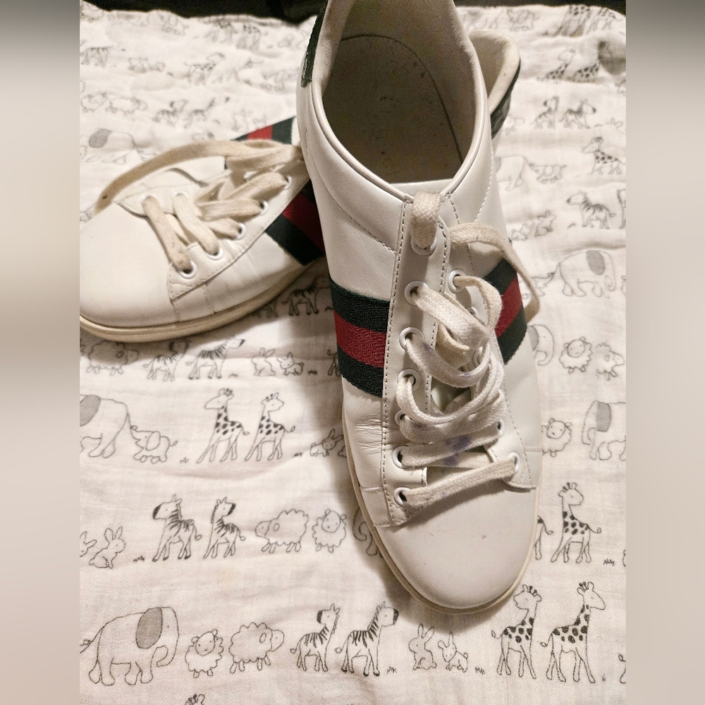 Classic Gucci sneakers authentic SALE - Picture 2 of 4